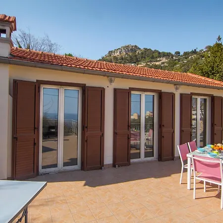 Bella Vista *