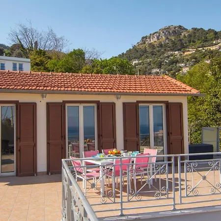 فيلة Bella Vista
